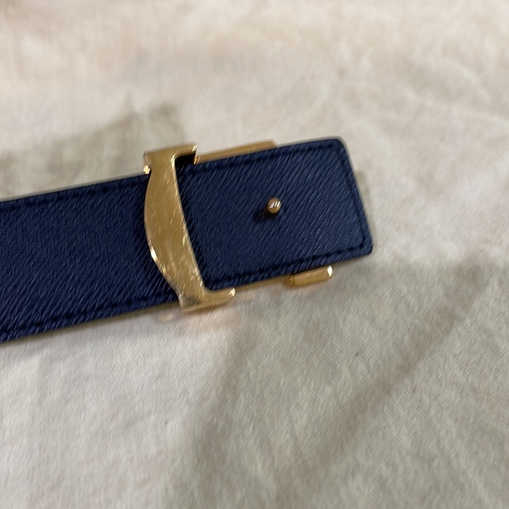 Sold  / Louis Vuitton Monogram reversible belt 80/32 - Picture 8 of 16
